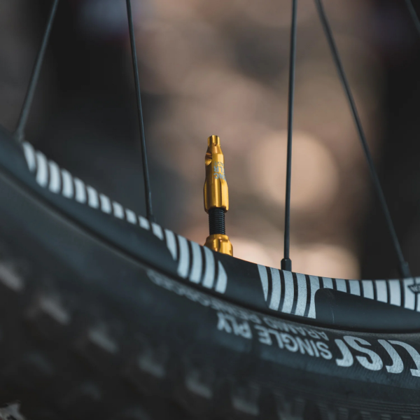 Lezyne CNC TLR Valve Cap one size gold Produktbild 1