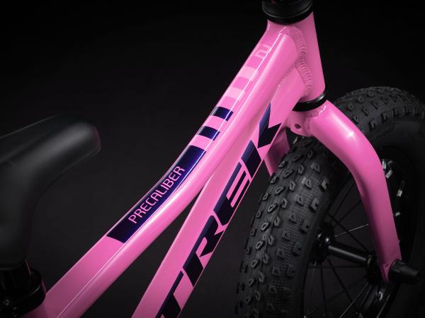 Trek Precaliber 12 12 Flamingo Pink Produktbild 3