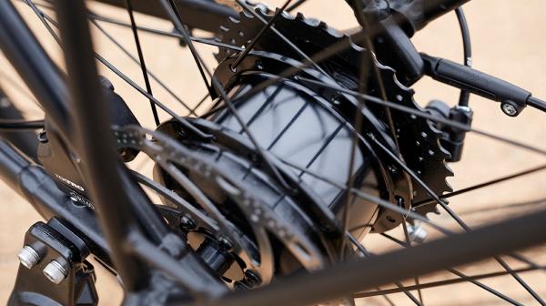 Trek FX+ 2 SO LT S Satin Trek Black Produktbild 1