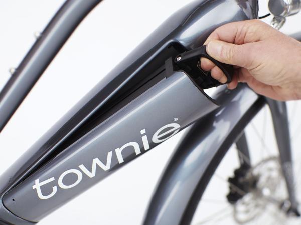 Electra Townie Path Go! 10D Step Thru EU M Holographic Produktbild 3