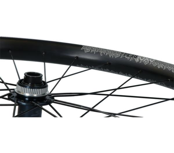 Exal HR BE34+ 29 DISKCOMP CL 12MM 12FACH 32L ED SW/SW/SW Produktbild 1