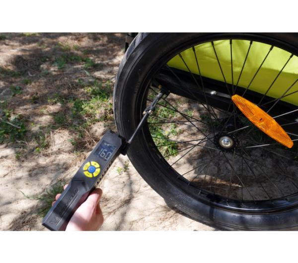 Michelin Akku-Luftpumpe Digital 10 Bar Produktbild 4