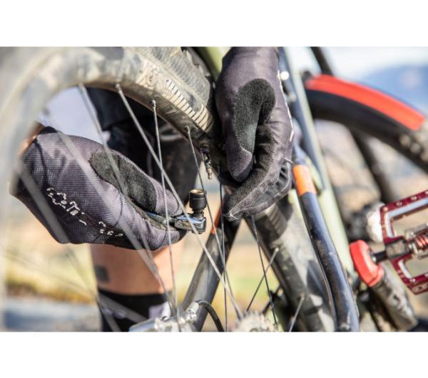 Z&eacute;fal CO₂-Miniluftpumpe EZ Big Shot Silber/Schwarz Produktbild 3